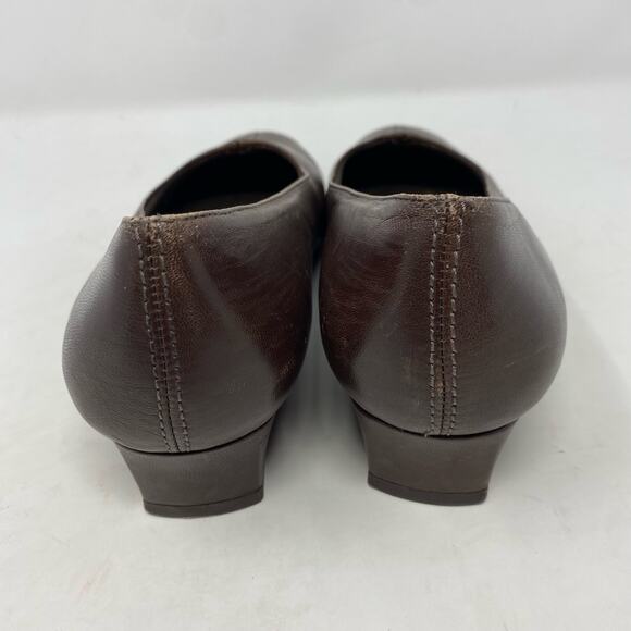 Trotters Brown Leather Doris Block Kitten Heel Pump Womens Size 8 - Picture 5 of 8